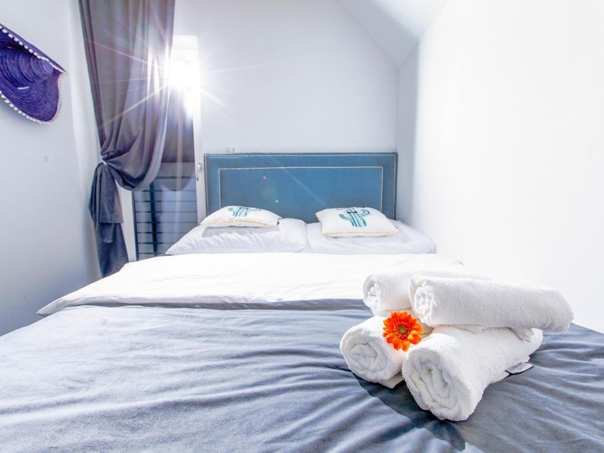 Temple Luxury Resort Rewal Dış mekan fotoğraf