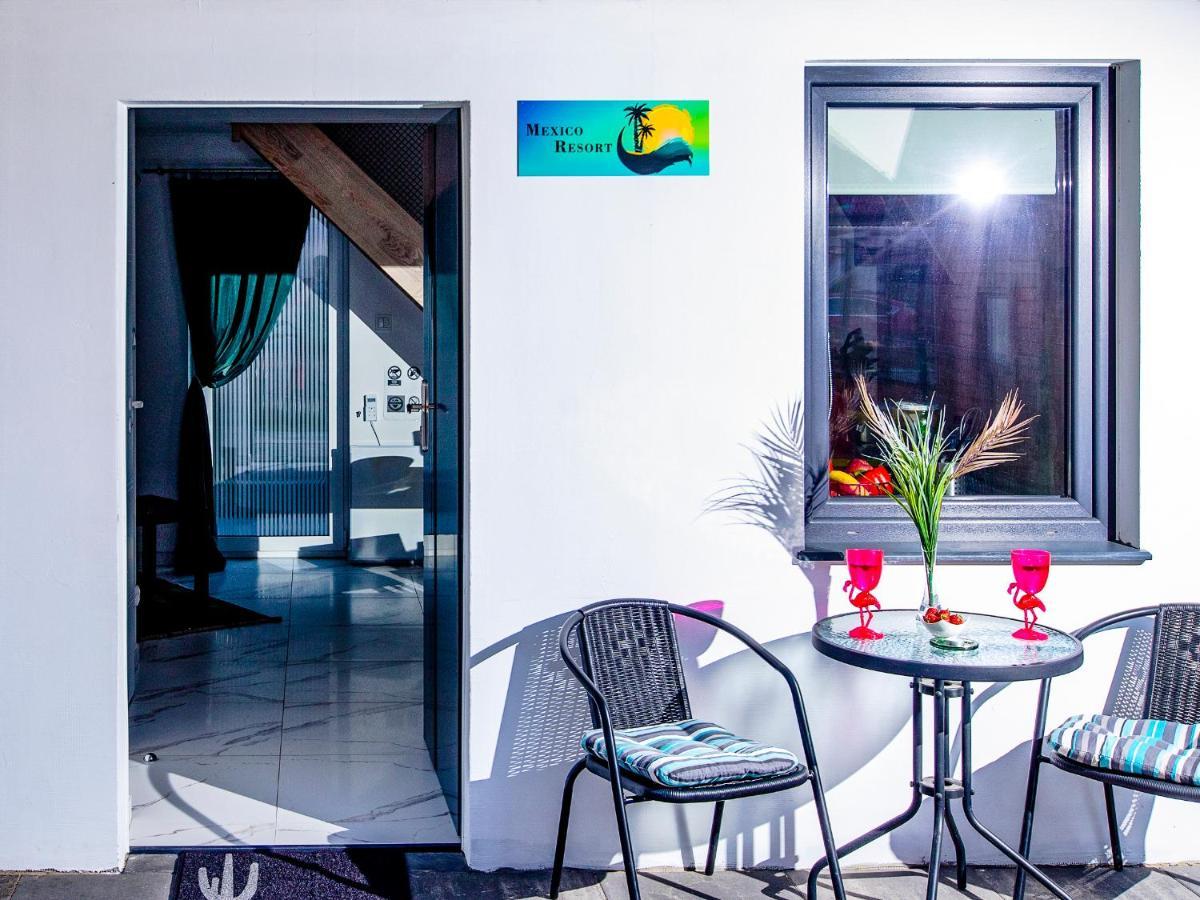 Temple Luxury Resort Rewal Dış mekan fotoğraf